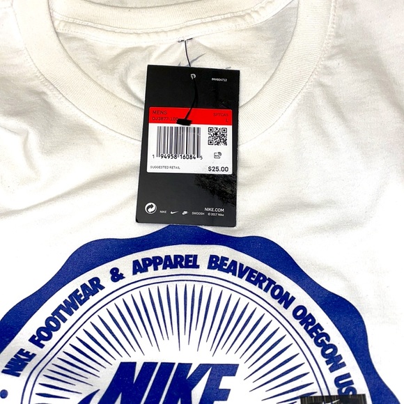 Nike Tee - Picture 4 of 4